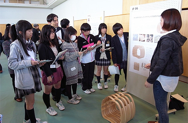 science_cafe_oikawa_2013.jpg